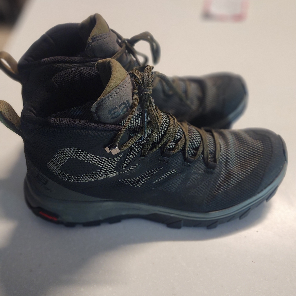 Salomon Men's Mid Outline Gore-tex Dark Gray and Olive Hiking Shoes